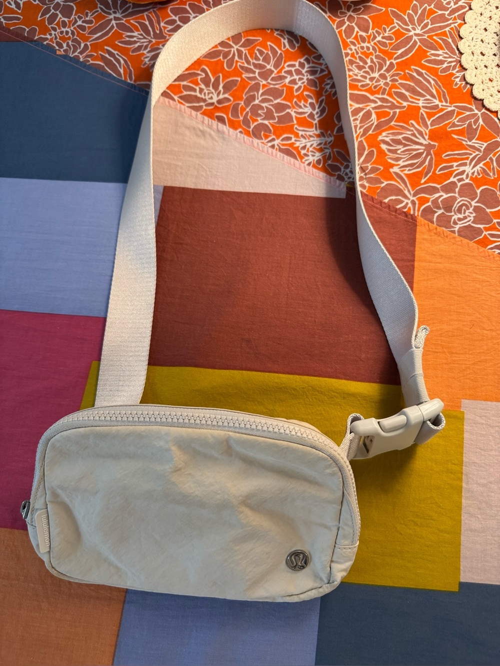 Lululemon Everywhere Belt Bag
